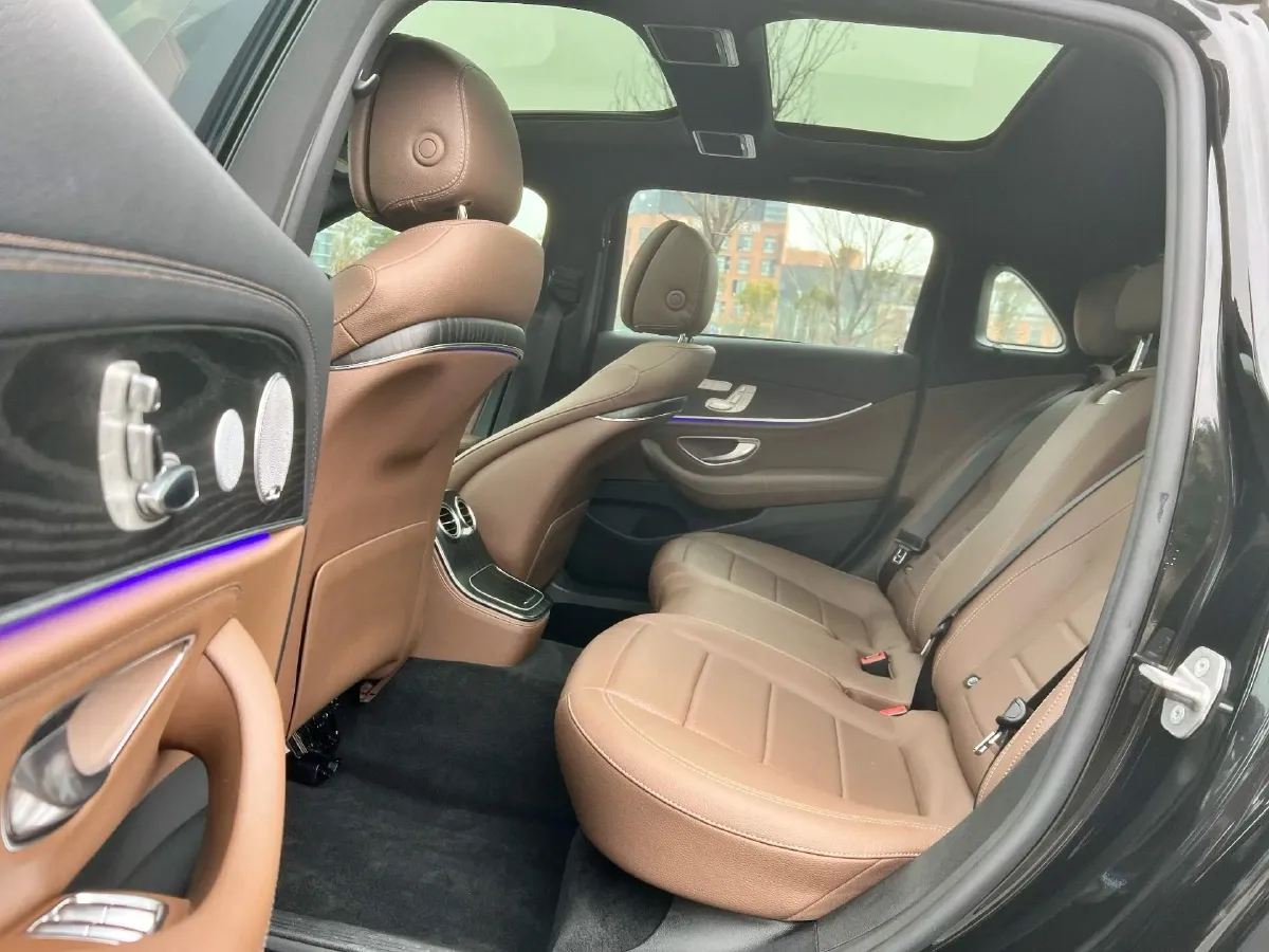 2021 Mercedes-Benz E Class 2.0T 258HP L4 9AT,autocango,china used car exporter,china ev exporter,chinese used car exporter,chinese used ev exporter