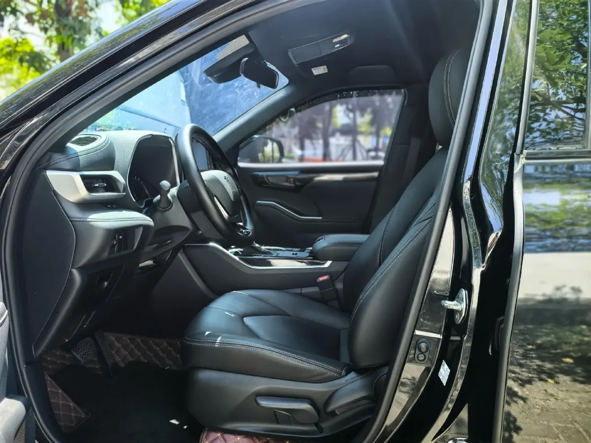 2021 Toyota Crown Kluger 2.5L 192HP L4 E-CVT Hybrid,autocango,china used car exporter,china ev exporter,chinese used car exporter,chinese used ev exporter