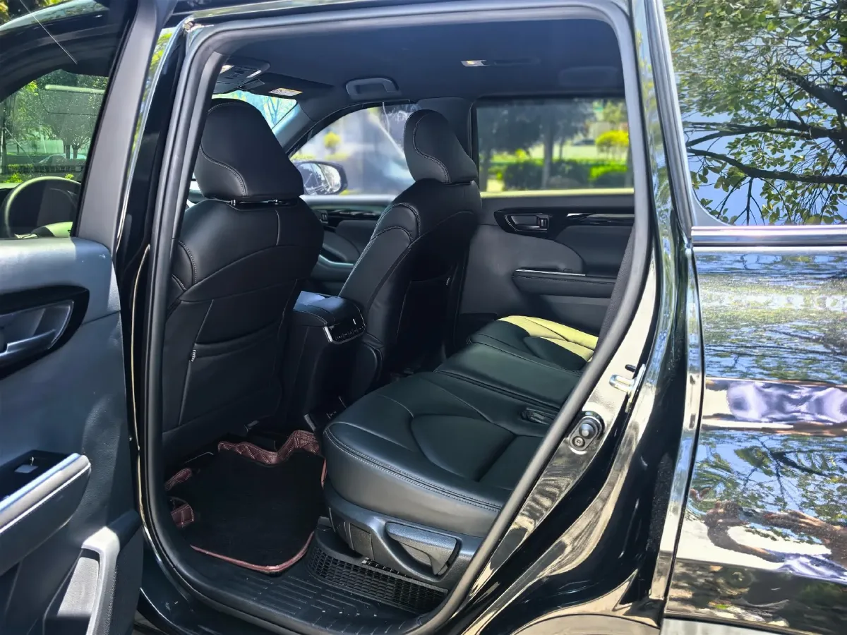 2021 Toyota Crown Kluger 2.5L 192HP L4 E-CVT Hybrid,autocango,china used car exporter,china ev exporter,chinese used car exporter,chinese used ev exporter