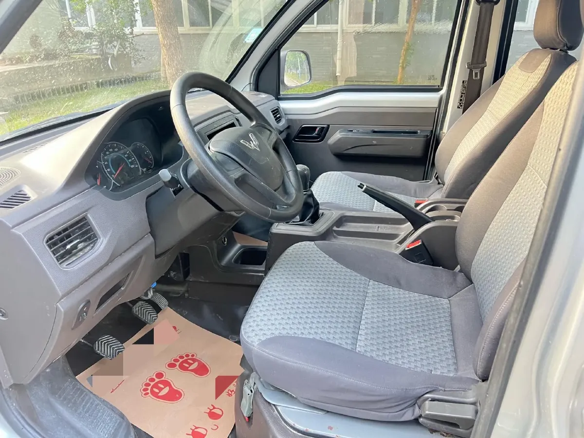 2019 WuLing RongGuang New Truck 1.8L 133HP L4 5MT,autocango,china used car exporter,china ev exporter,chinese used car exporter,chinese used ev exporter