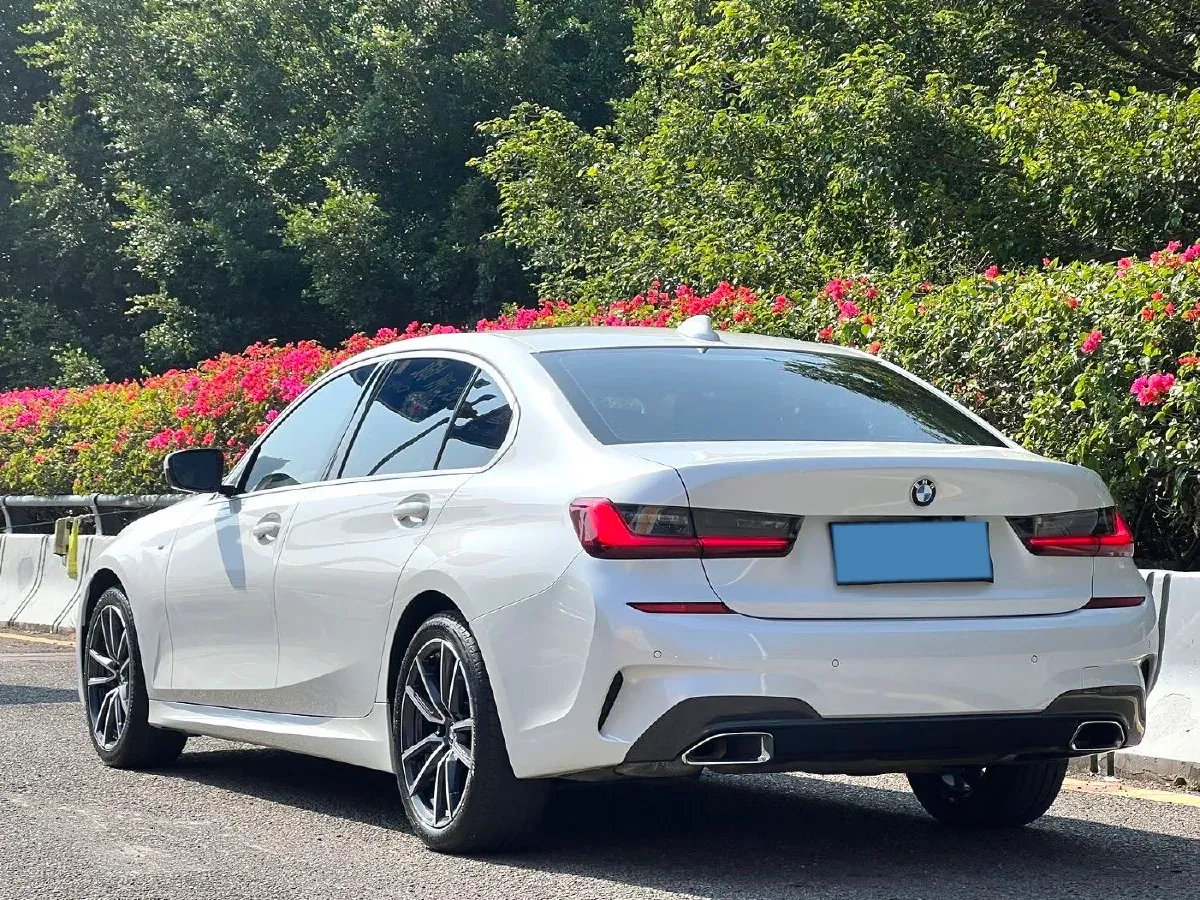 2022 BMW 3 Series 2.0T 184HP L4 8AT,autocango,china used car exporter,china ev exporter,chinese used car exporter,chinese used ev exporter