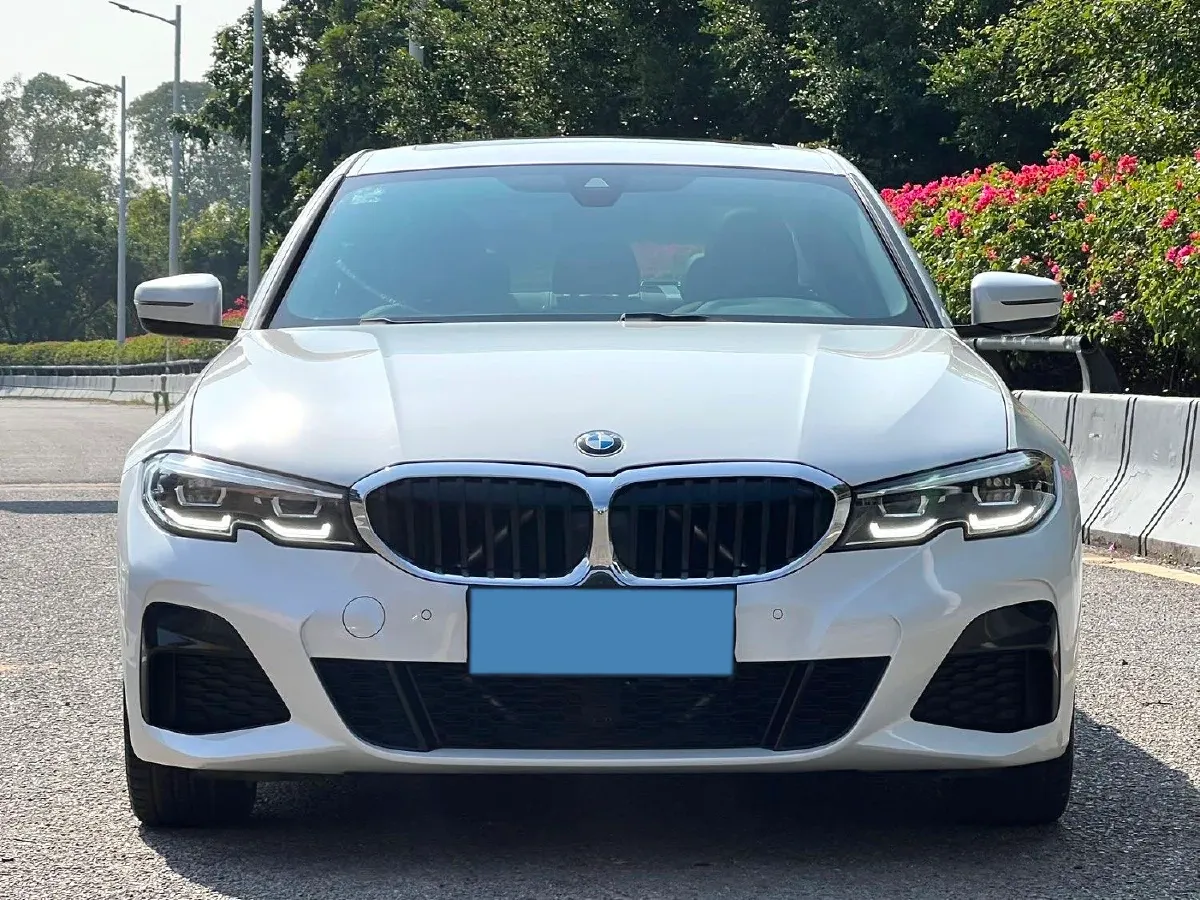 2022 BMW 3 Series 2.0T 184HP L4 8AT,autocango,china used car exporter,china ev exporter,chinese used car exporter,chinese used ev exporter