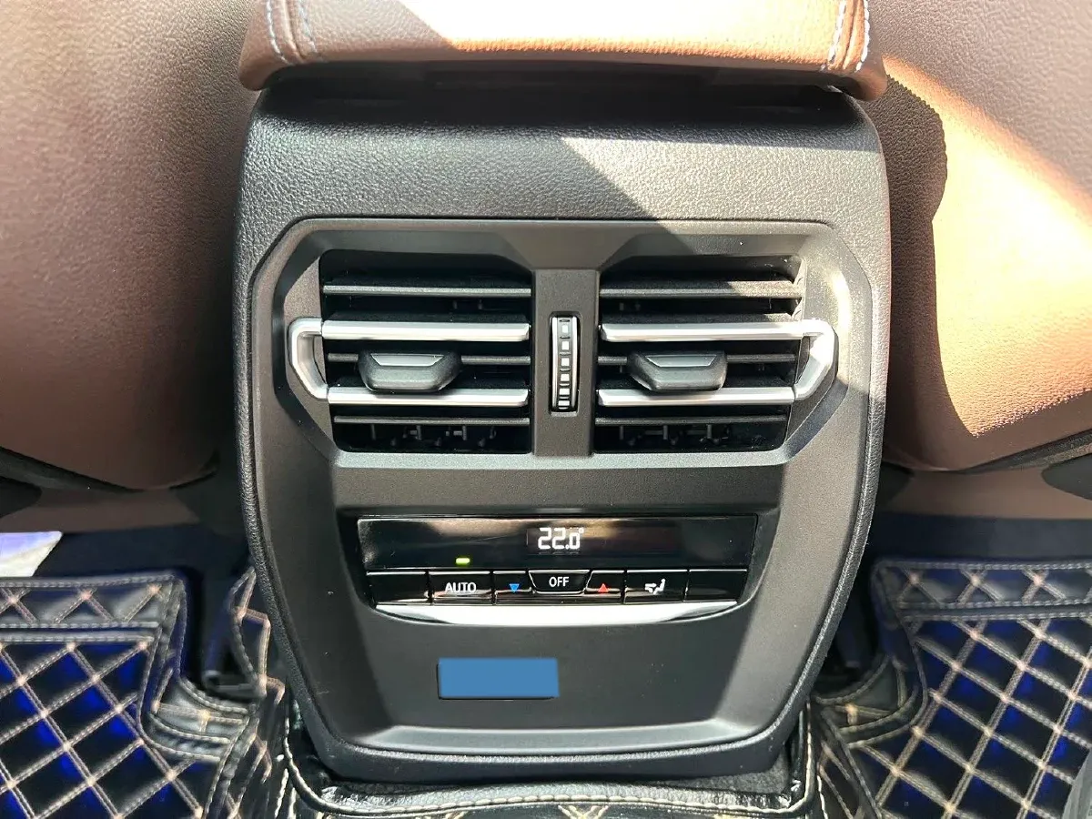 2022 BMW 3 Series 2.0T 184HP L4 8AT,autocango,china used car exporter,china ev exporter,chinese used car exporter,chinese used ev exporter