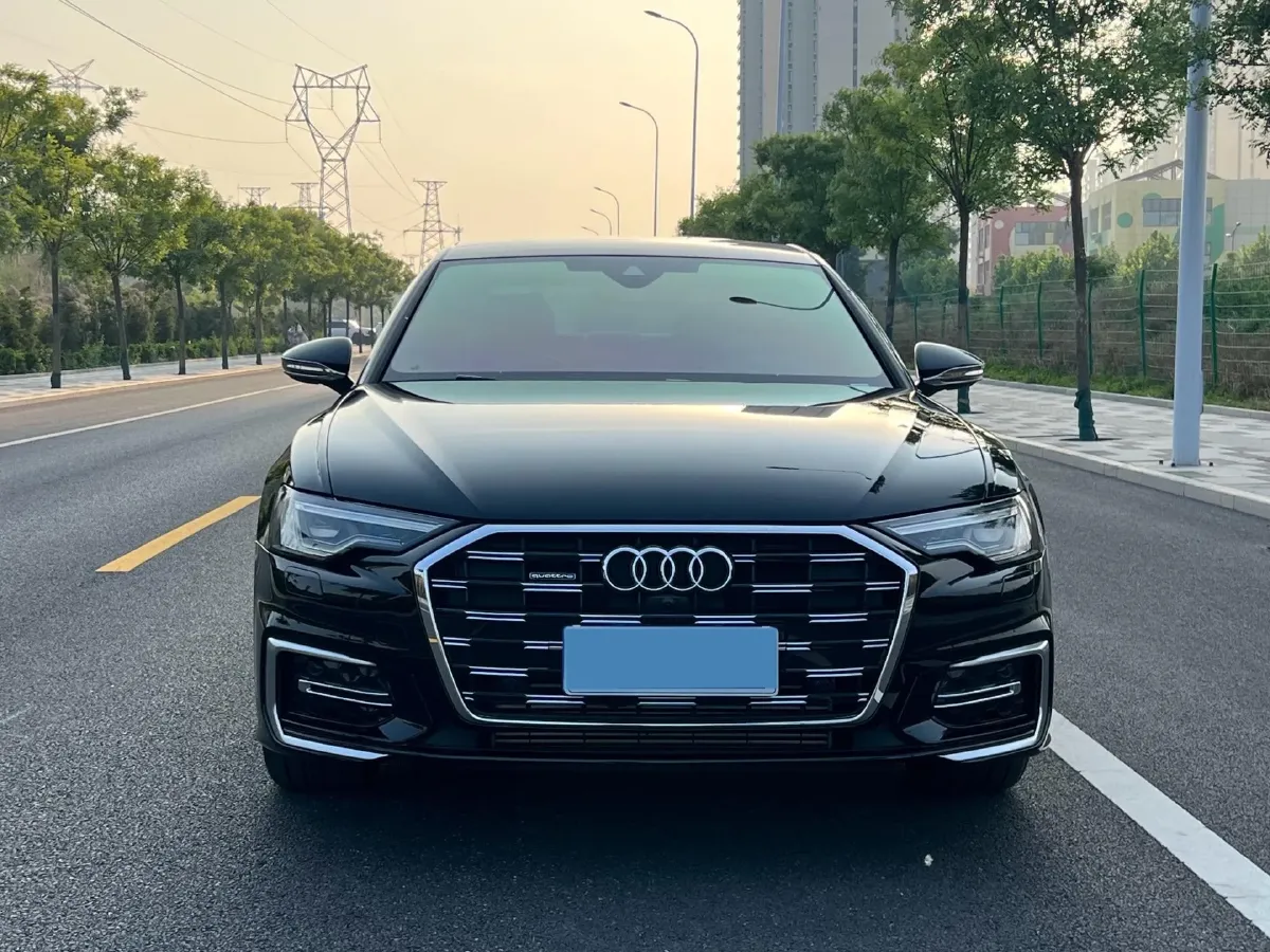 2025 Audi A6L 3.0T 340HP V6 7DCT,autocango,china used car exporter,china ev exporter,chinese used car exporter,chinese used ev exporter