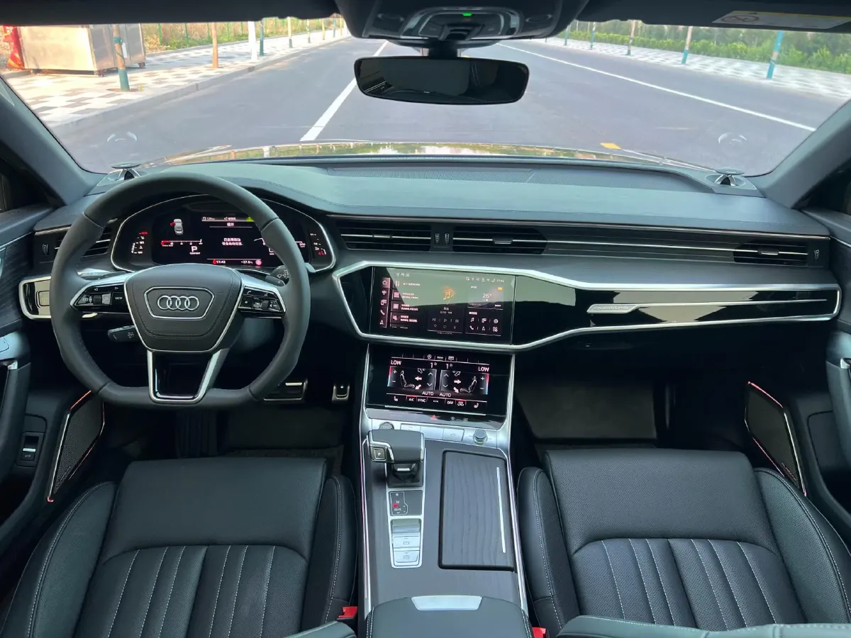 2025 Audi A6L 3.0T 340HP V6 7DCT,autocango,china used car exporter,china ev exporter,chinese used car exporter,chinese used ev exporter