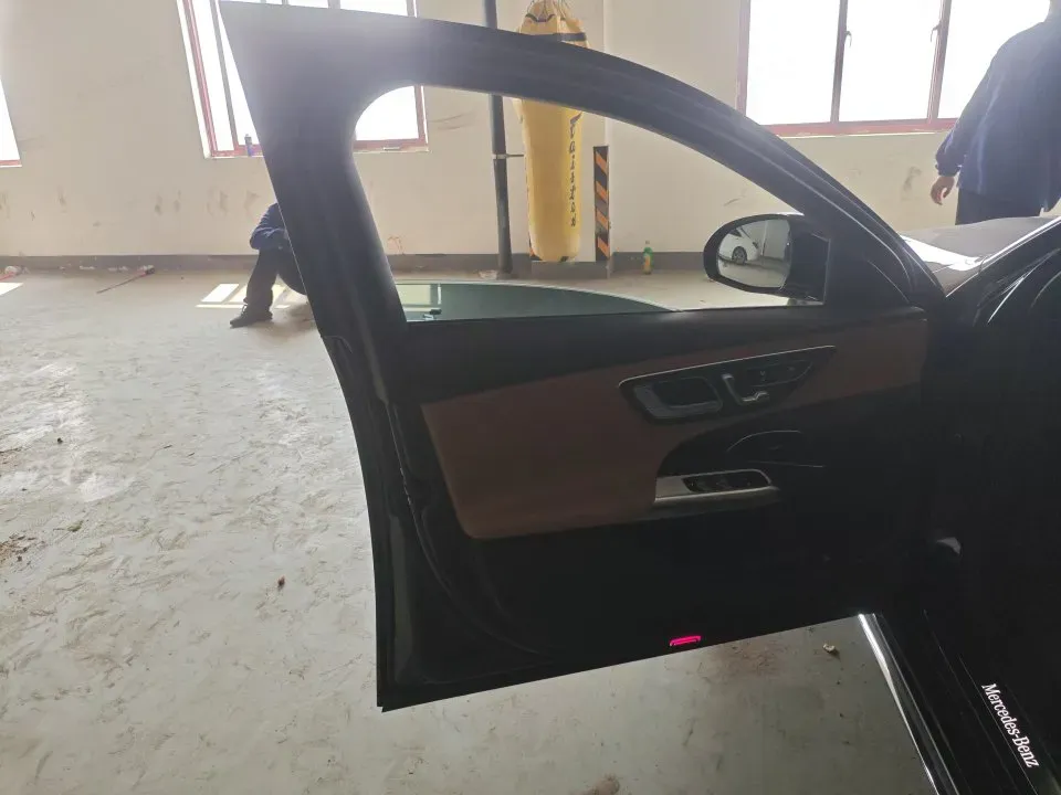 2024 Mercedes-Benz E Class 2.0T 204HP L4 9AT PHEV 25.4KWH,autocango,china used car exporter,china ev exporter,chinese used car exporter,chinese used ev exporter