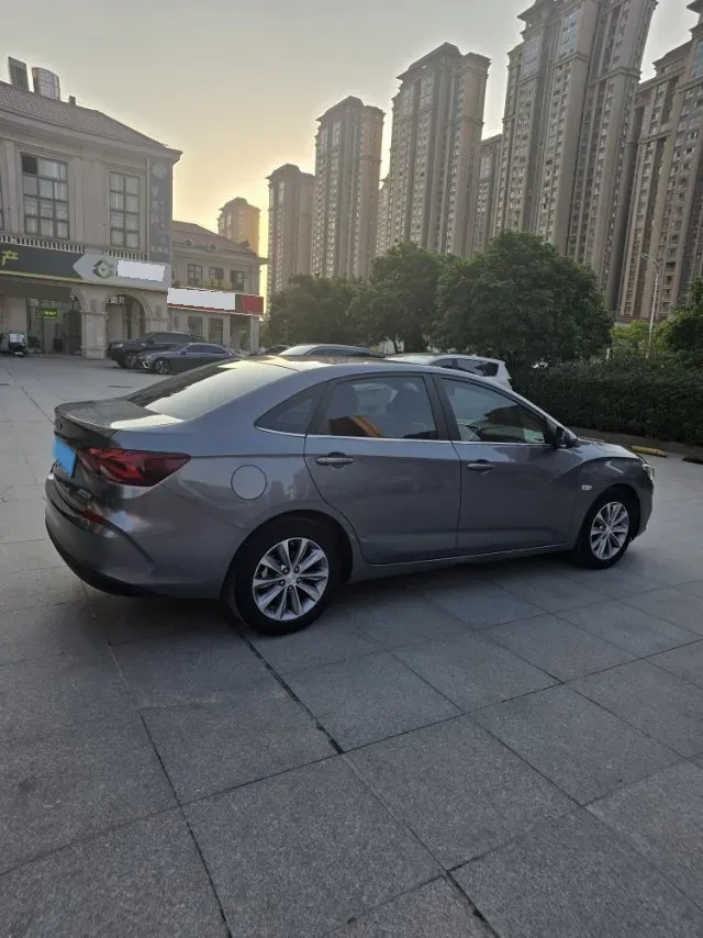 2021 Chevrolet Monza 1.5L 113HP L4 6AT,autocango,china used car exporter,china ev exporter,chinese used car exporter,chinese used ev exporter