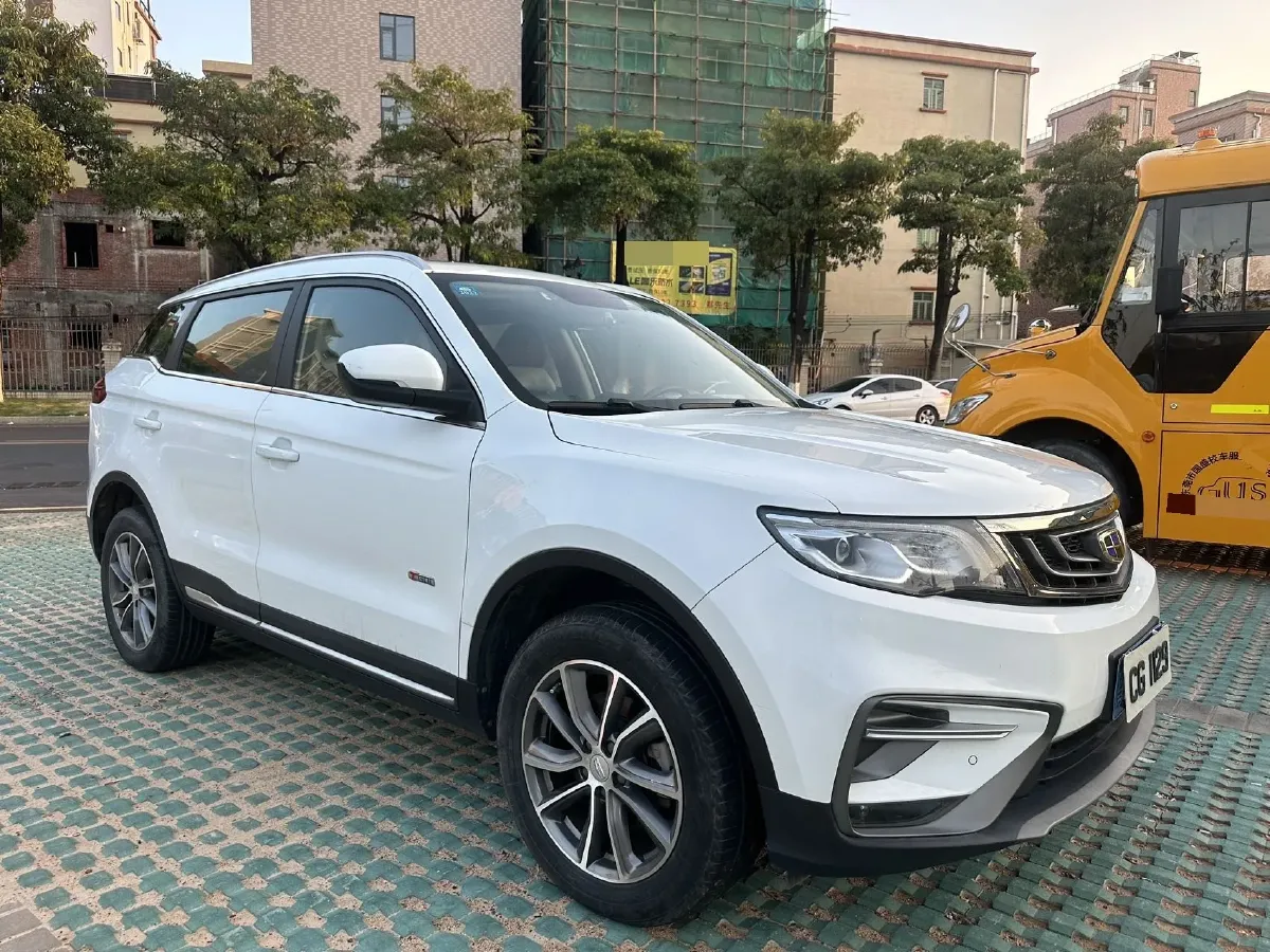 2020 Roewe i6 1.5T 169HP L4 7DCT,autocango,china used car exporter,china ev exporter,chinese used car exporter,chinese used ev exporter