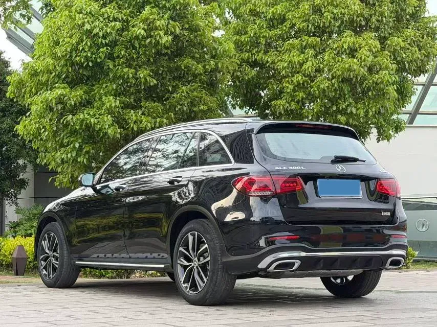 2021 Mercedes-Benz GLC Class 2.0T 258HP L4 9AT,autocango,china used car exporter,china ev exporter,chinese used car exporter,chinese used ev exporter