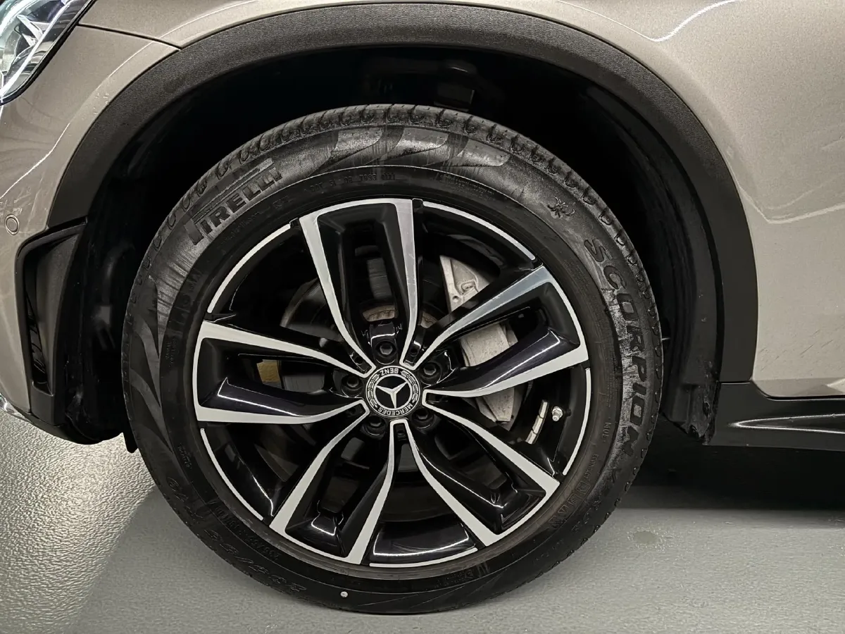 2021 Mercedes-Benz GLC Class 2.0T 258HP L4 9AT,autocango,china used car exporter,china ev exporter,chinese used car exporter,chinese used ev exporter