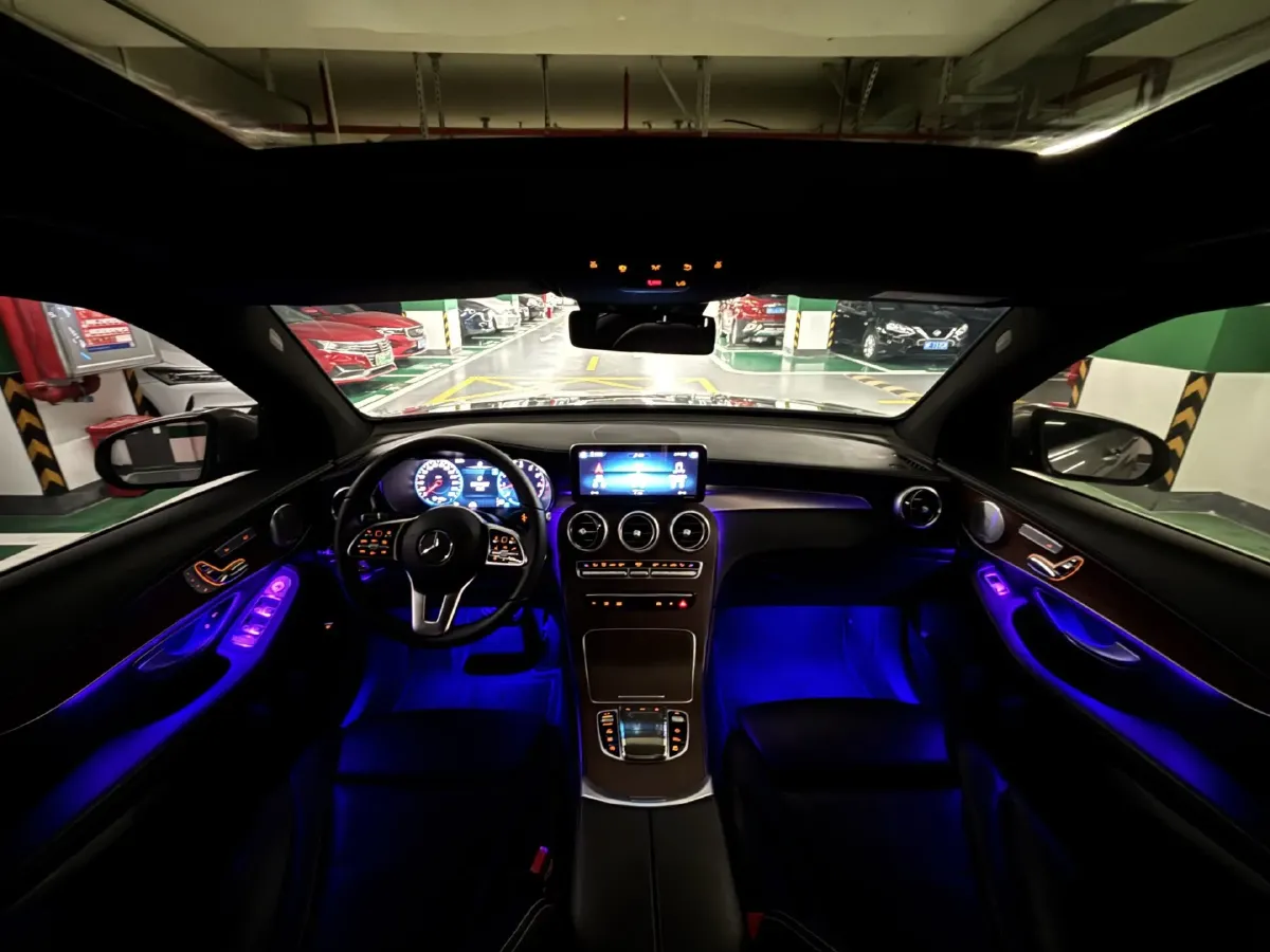 2021 Mercedes-Benz GLC Class 2.0T 258HP L4 9AT,autocango,china used car exporter,china ev exporter,chinese used car exporter,chinese used ev exporter