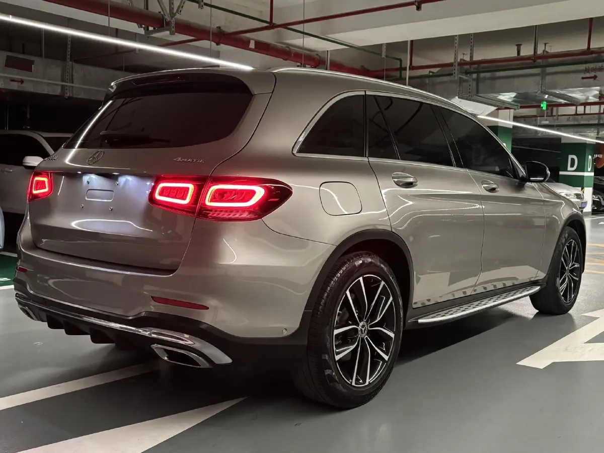 2021 Mercedes-Benz GLC Class 2.0T 258HP L4 9AT,autocango,china used car exporter,china ev exporter,chinese used car exporter,chinese used ev exporter
