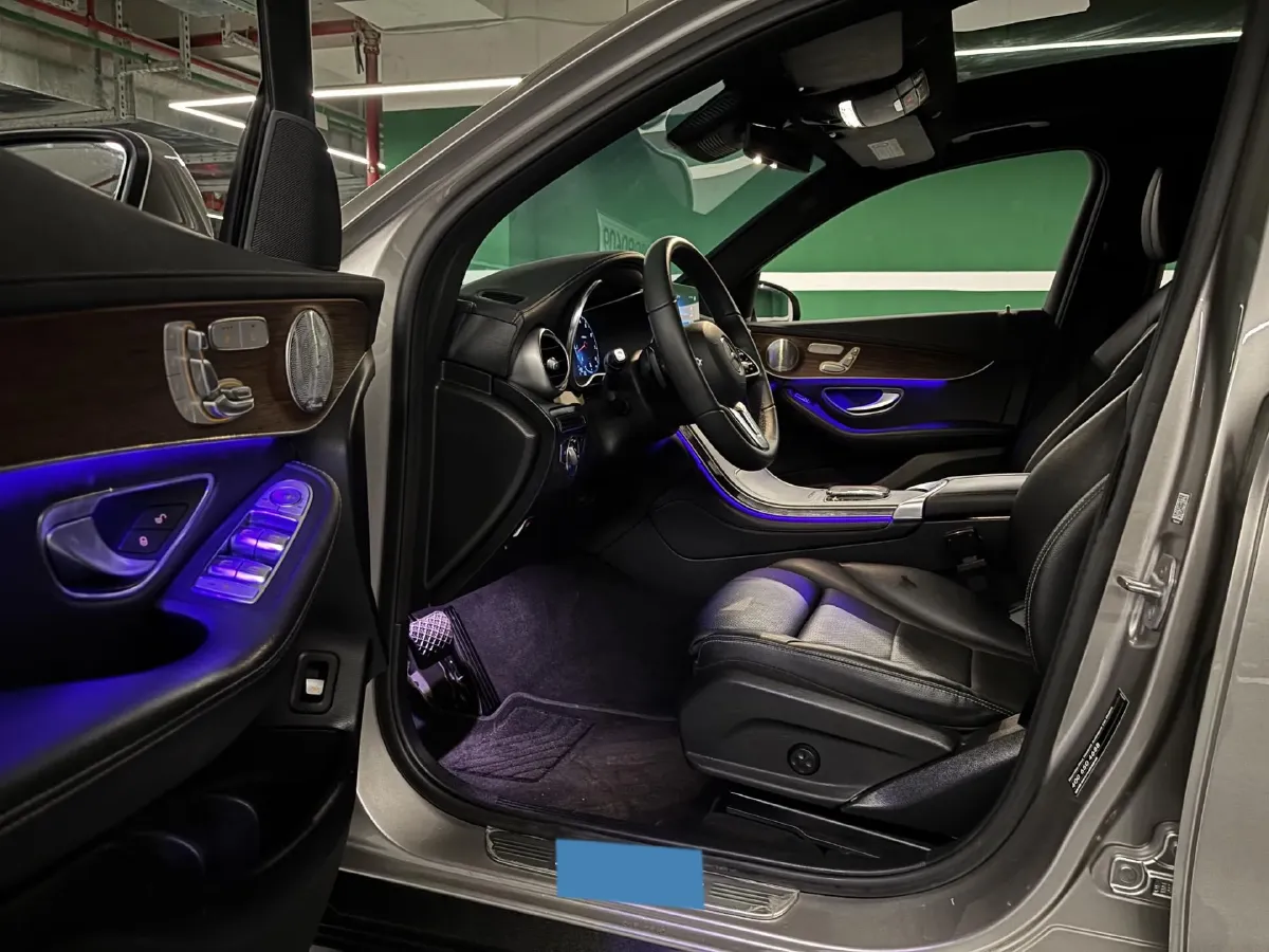 2021 Mercedes-Benz GLC Class 2.0T 258HP L4 9AT,autocango,china used car exporter,china ev exporter,chinese used car exporter,chinese used ev exporter