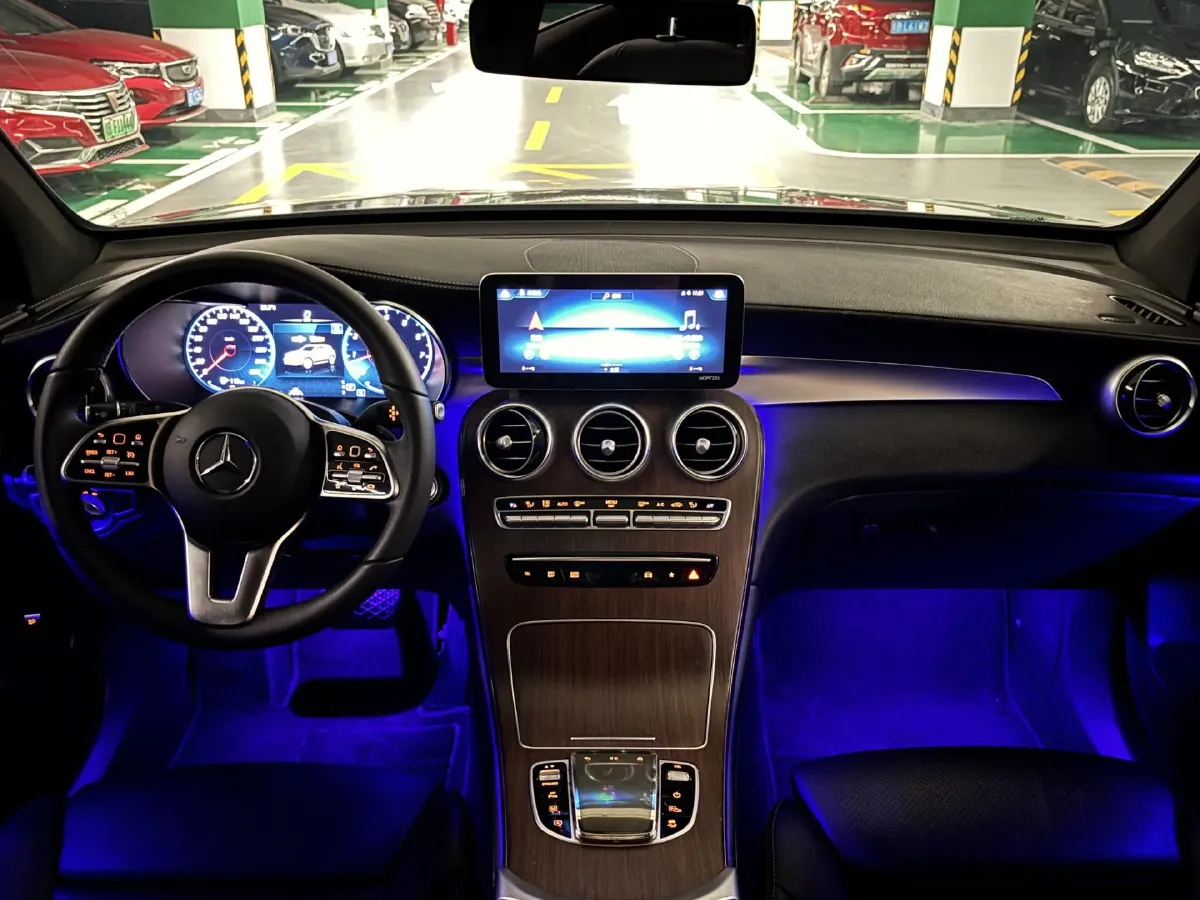 2021 Mercedes-Benz GLC Class 2.0T 258HP L4 9AT,autocango,china used car exporter,china ev exporter,chinese used car exporter,chinese used ev exporter