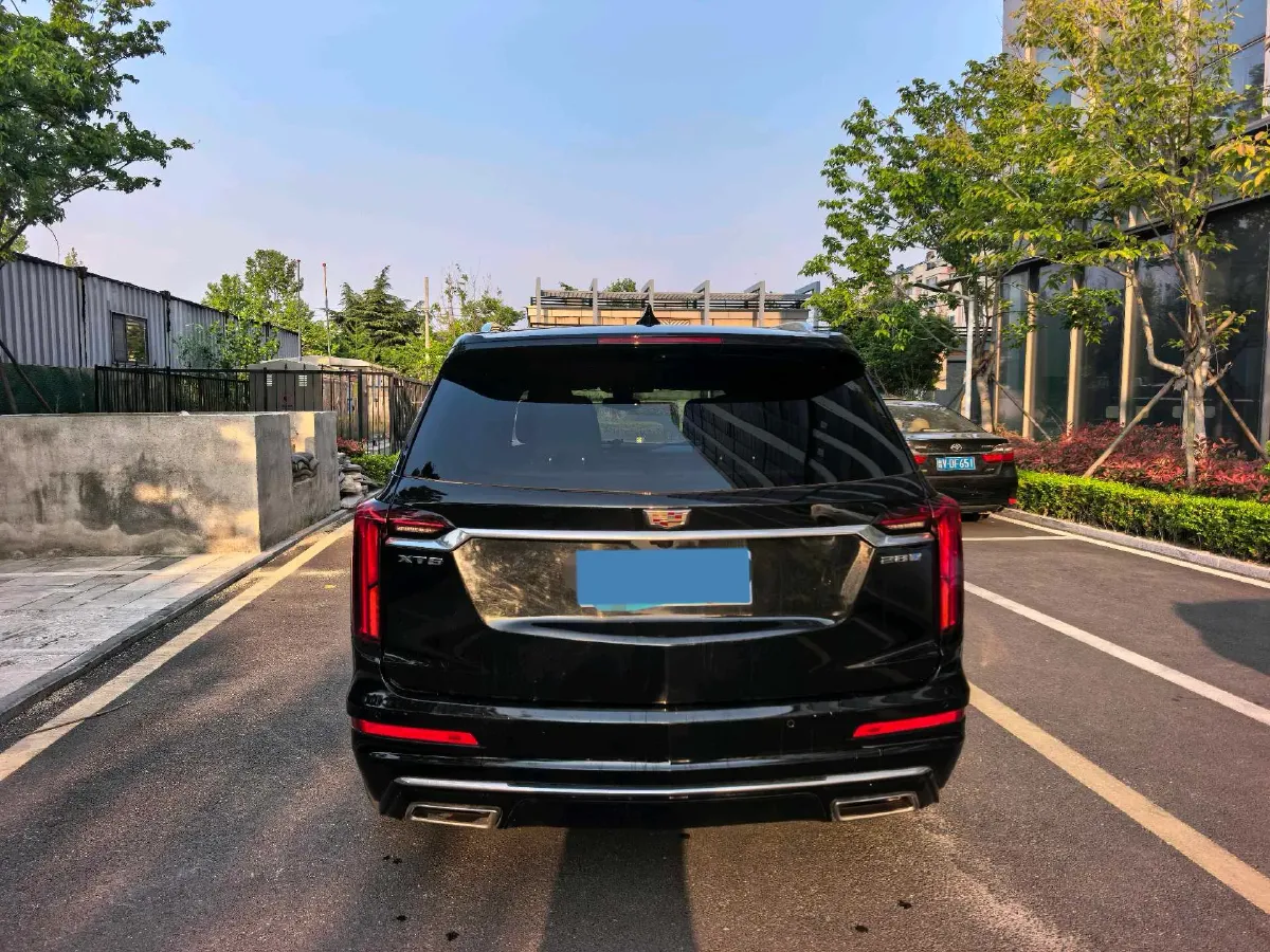 2022 Cadillac XT6 2.0T 237HP L4 9AT,autocango,china used car exporter,china ev exporter,chinese used car exporter,chinese used ev exporter
