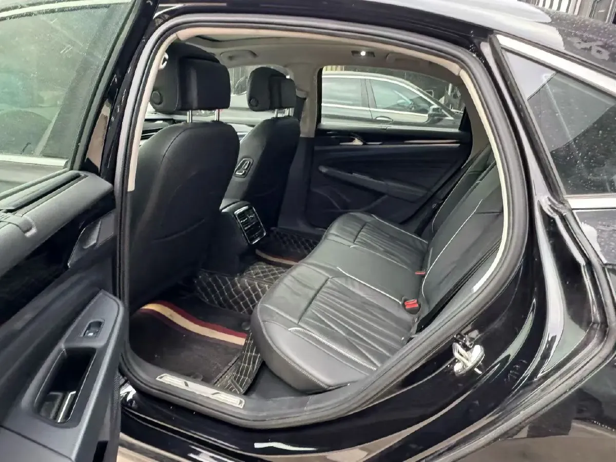 2022 Xpeng P7 BEV 60.2KWH,autocango,china used car exporter,china ev exporter,chinese used car exporter,chinese used ev exporter
