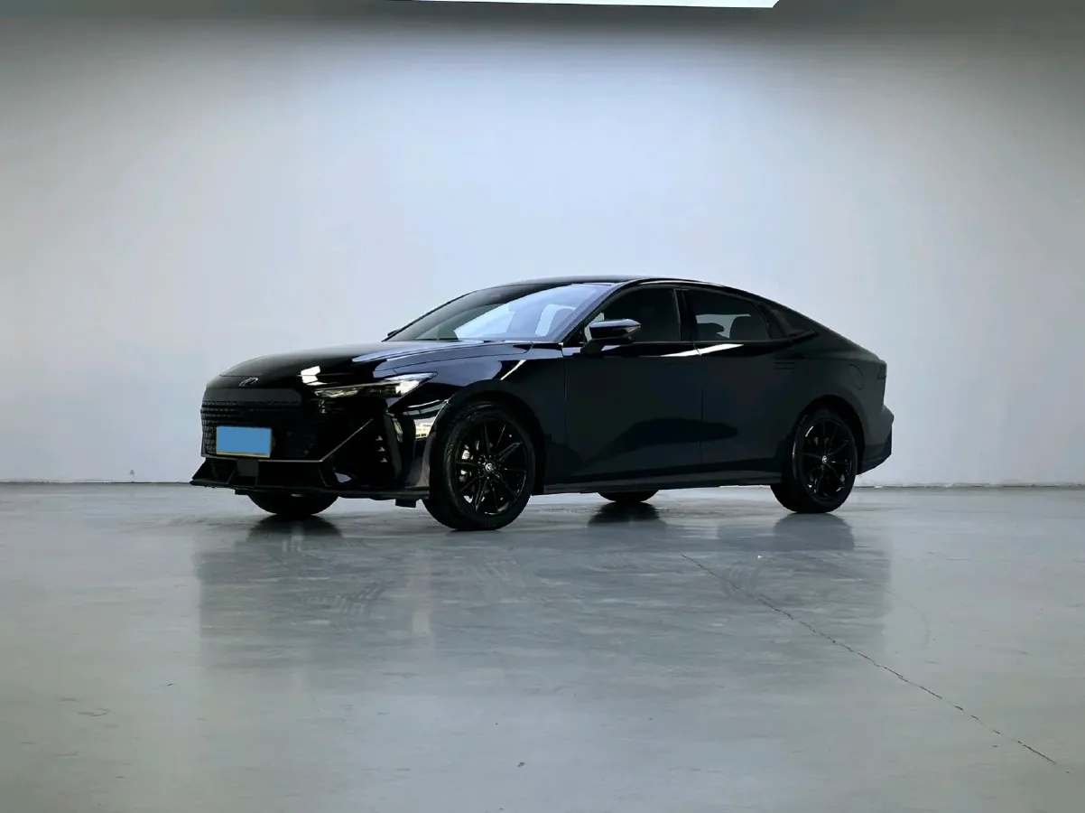 2023 ChangAn UNI-V 1.5T 188HP L4 7DCT,autocango,china used car exporter,china ev exporter,chinese used car exporter,chinese used ev exporter