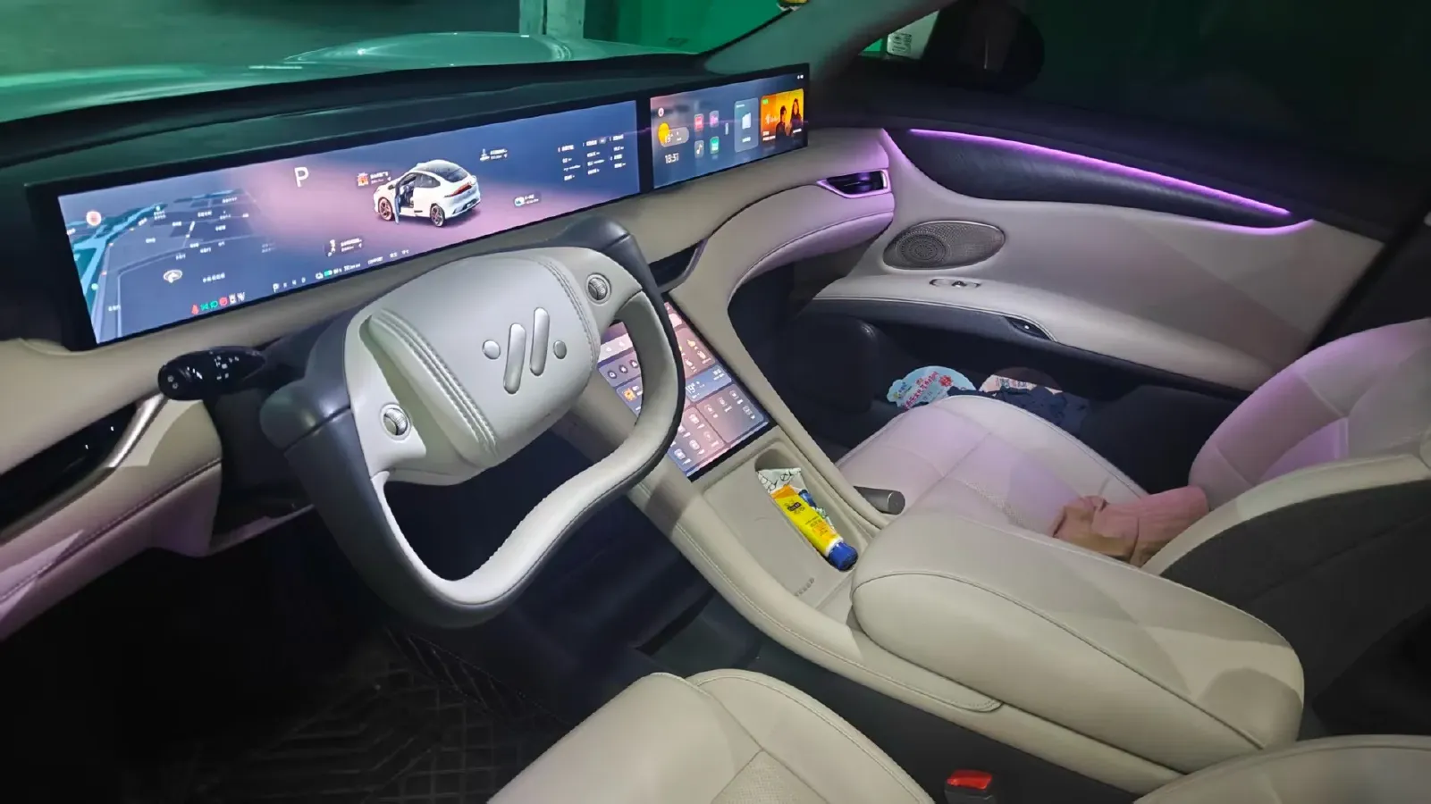 2025 IM LS6 BEV 100KWH,autocango,china used car exporter,china ev exporter,chinese used car exporter,chinese used ev exporter