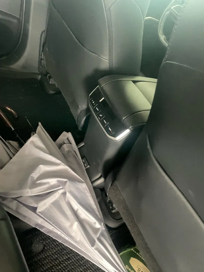 2022 Toyota Highlander 2.5L 192HP L4 E-CVT Hybrid,autocango,china used car exporter,china ev exporter,chinese used car exporter,chinese used ev exporter