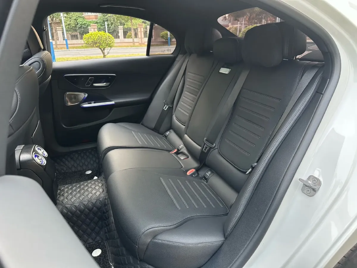 2024 Mercedes-Benz C Class 1.5T 204HP L4 9AT,autocango,china used car exporter,china ev exporter,chinese used car exporter,chinese used ev exporter