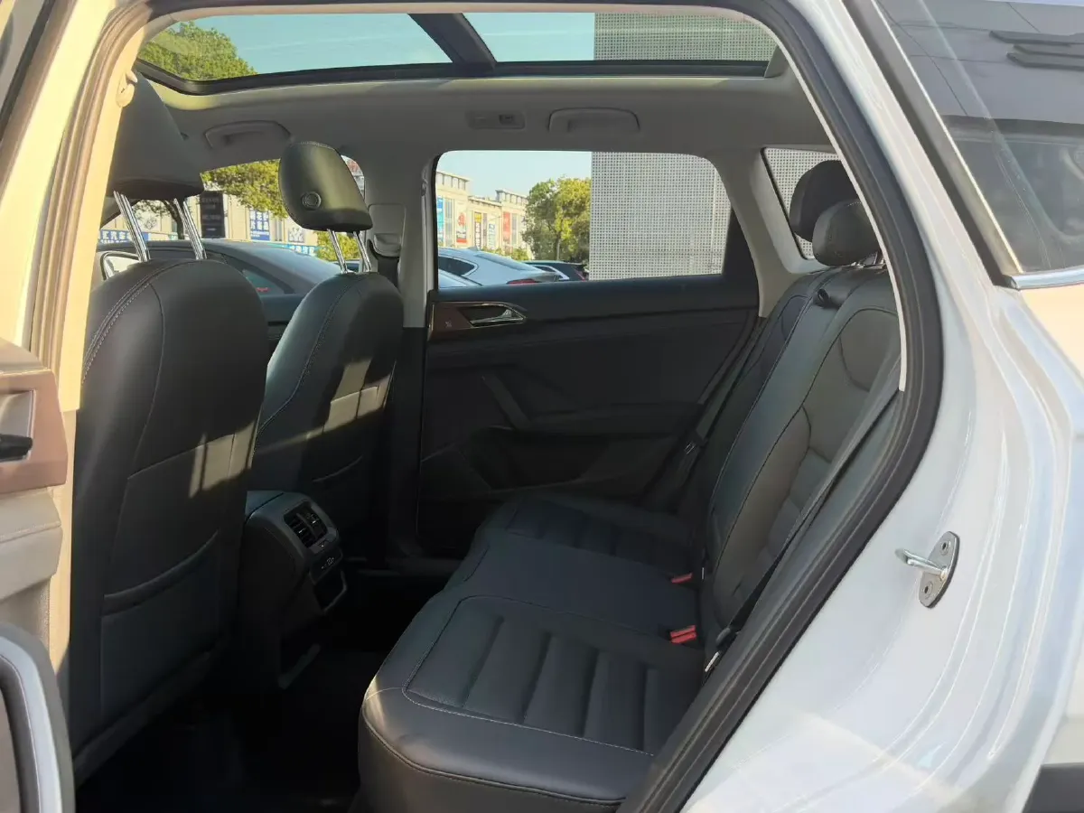 2022 Volkswagen Tharu 1.4T 150HP L4 7DCT,autocango,china used car exporter,china ev exporter,chinese used car exporter,chinese used ev exporter