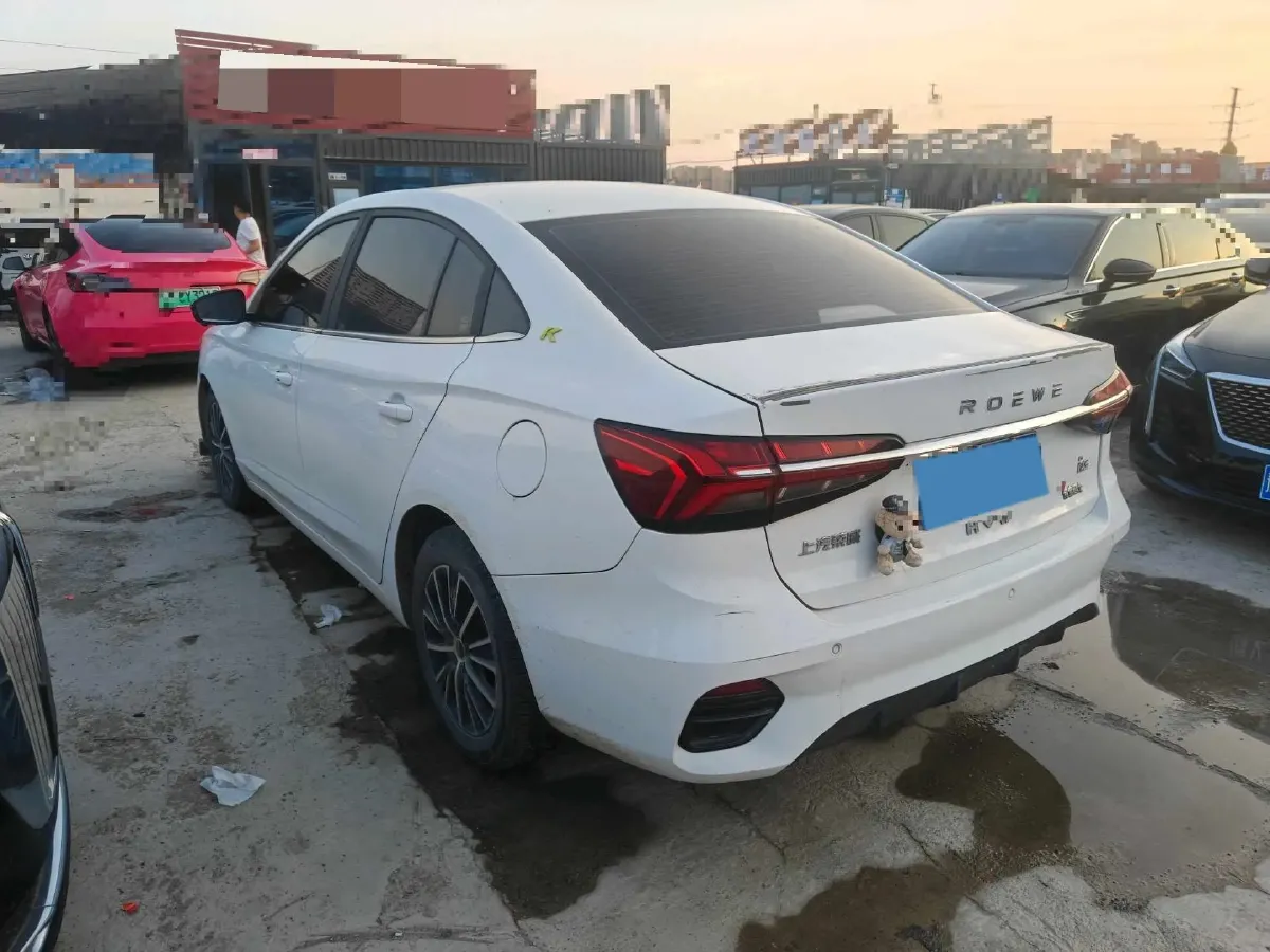 2021 Roewe i5 1.5L 120HP L4 CVT,autocango,china used car exporter,china ev exporter,chinese used car exporter,chinese used ev exporter