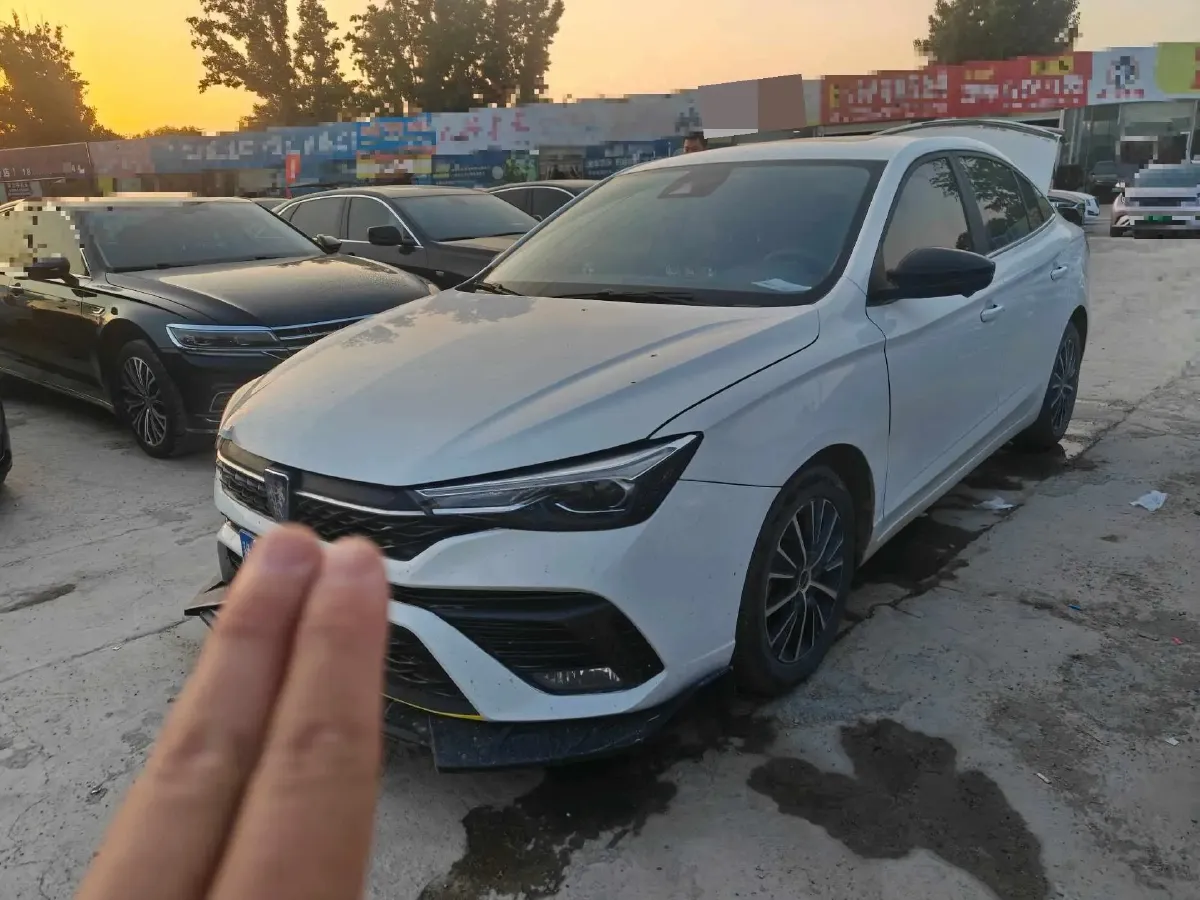 2021 Roewe i5 1.5L 120HP L4 CVT,autocango,china used car exporter,china ev exporter,chinese used car exporter,chinese used ev exporter