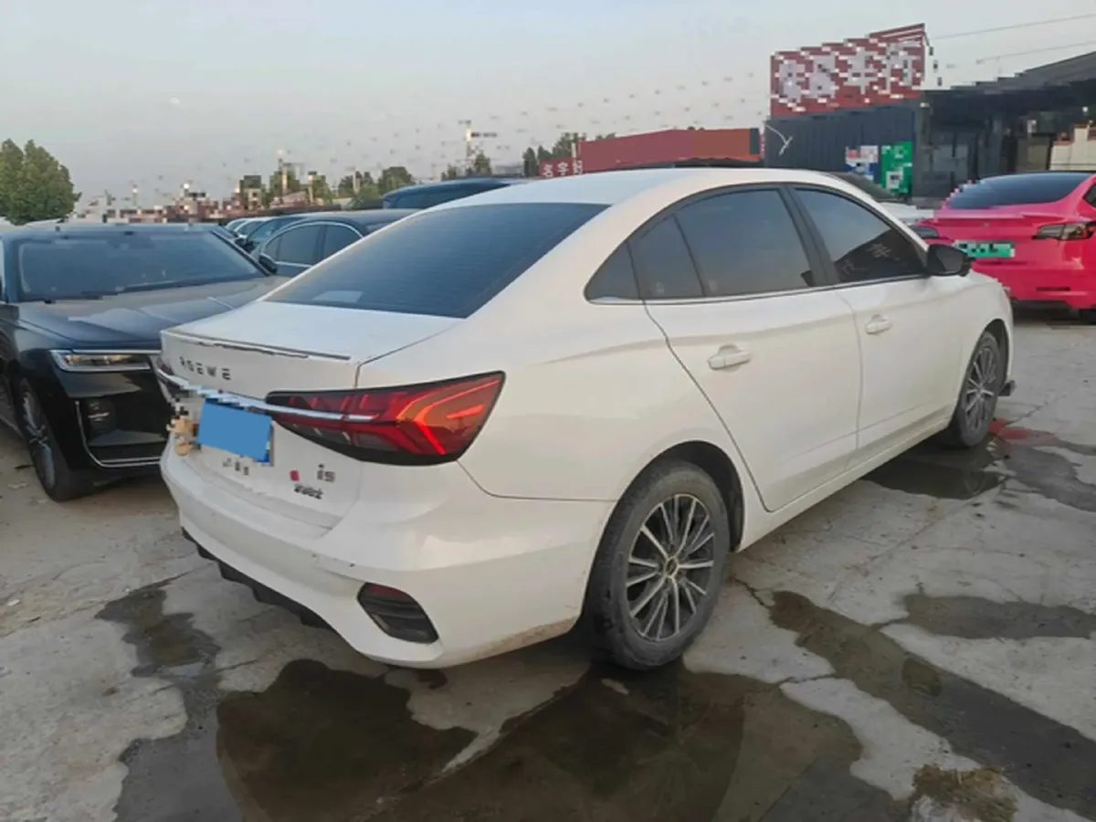 2021 Roewe i5 1.5L 120HP L4 CVT,autocango,china used car exporter,china ev exporter,chinese used car exporter,chinese used ev exporter