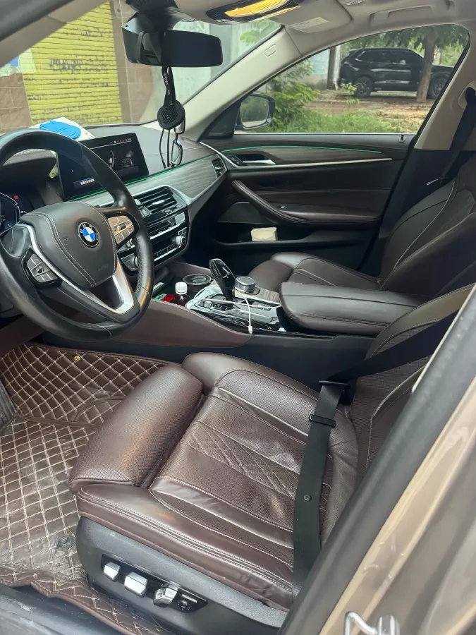 2020 BMW 5 Series 2.0T 184HP L4 8AT PHEV 17.7KWH,autocango,china used car exporter,china ev exporter,chinese used car exporter,chinese used ev exporter