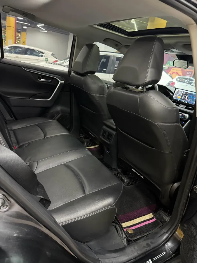 2021 Toyota RAV4 2.0L 171HP L4 CVT,autocango,china used car exporter,china ev exporter,chinese used car exporter,chinese used ev exporter