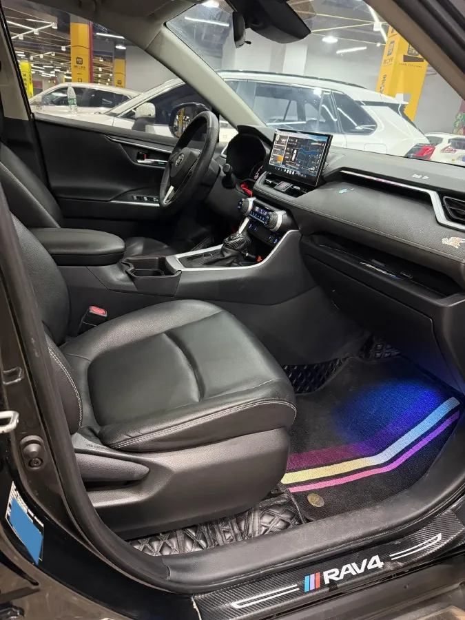 2021 Toyota RAV4 2.0L 171HP L4 CVT,autocango,china used car exporter,china ev exporter,chinese used car exporter,chinese used ev exporter