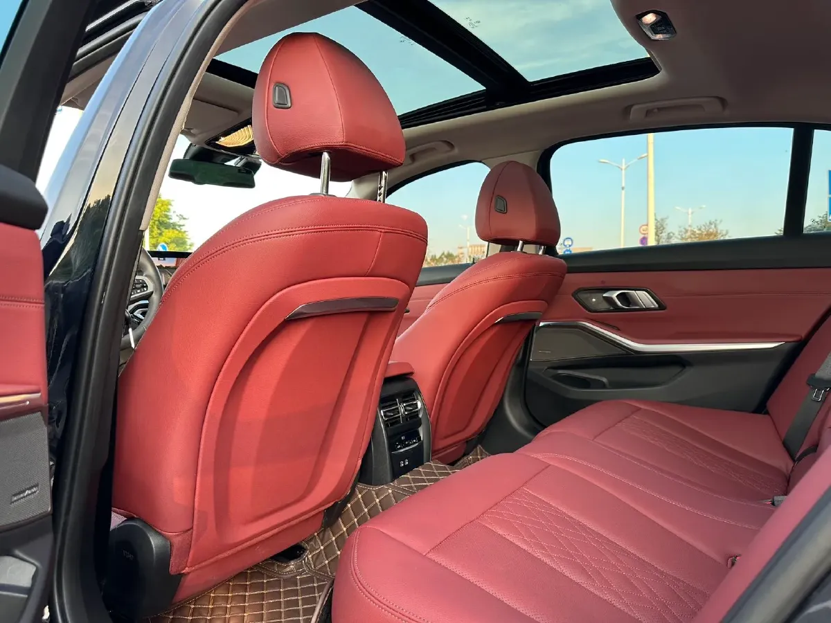 2023 BMW 3 Series 2.0T 184HP L4 8AT,autocango,china used car exporter,china ev exporter,chinese used car exporter,chinese used ev exporter