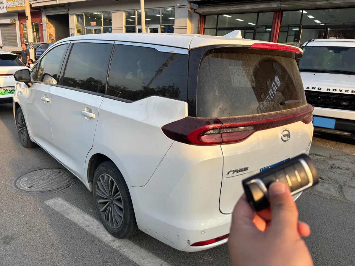 2021 GAC Trumpchi M6 1.5T 169HP L4 7DCT,autocango,china used car exporter,china ev exporter,chinese used car exporter,chinese used ev exporter