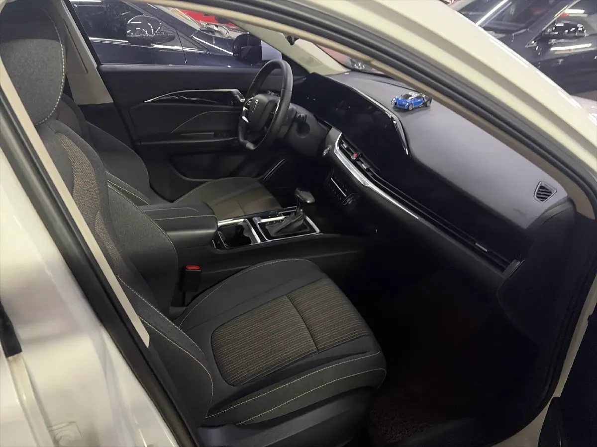 2021 Bestune B70 1.5T 169HP L4 7DCT,autocango,china used car exporter,china ev exporter,chinese used car exporter,chinese used ev exporter