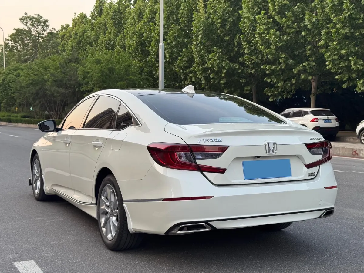 2018 Honda Accord 1.5T 194HP L4 CVT,autocango,china used car exporter,china ev exporter,chinese used car exporter,chinese used ev exporter