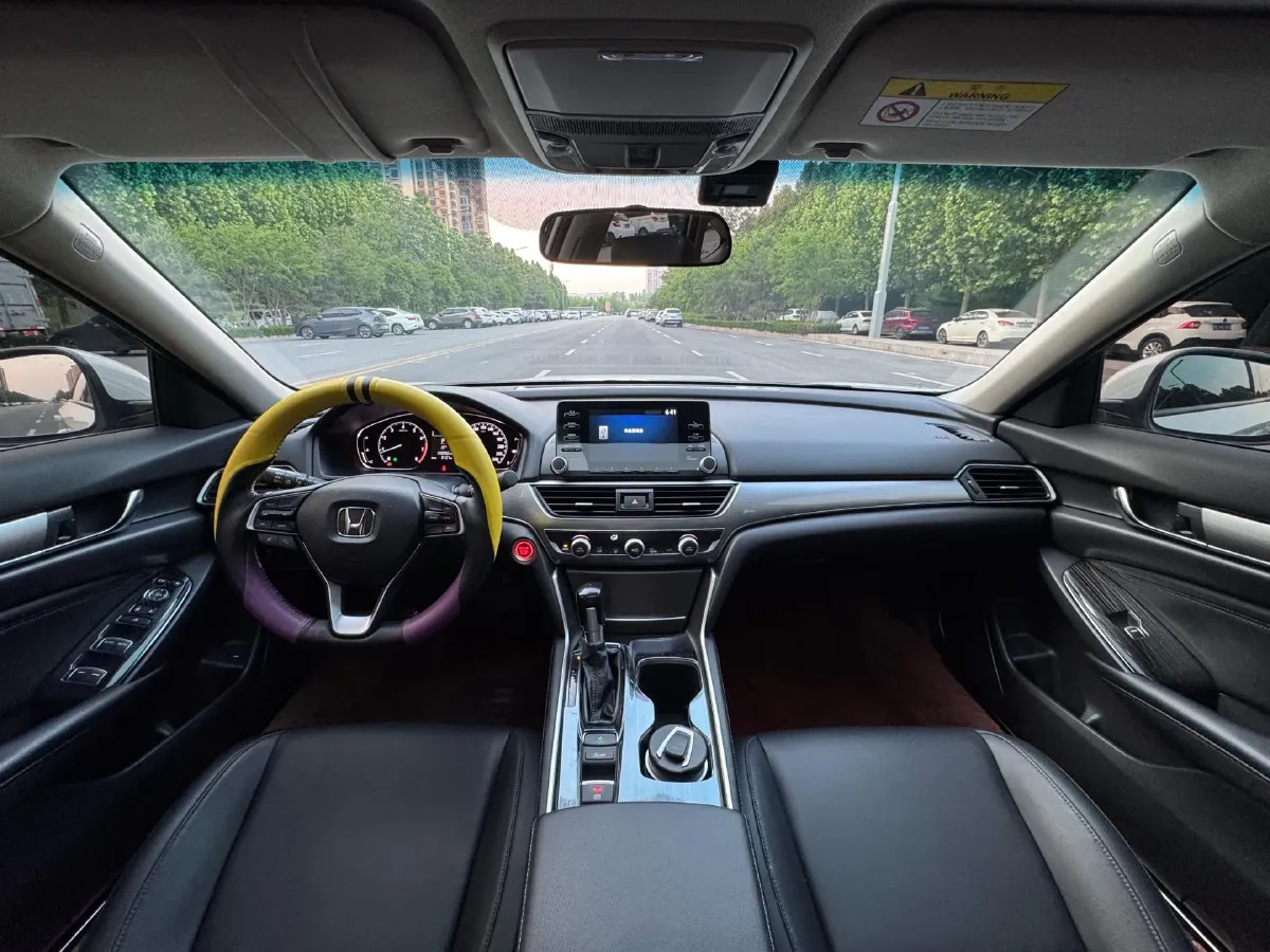 2018 Honda Accord 1.5T 194HP L4 CVT,autocango,china used car exporter,china ev exporter,chinese used car exporter,chinese used ev exporter