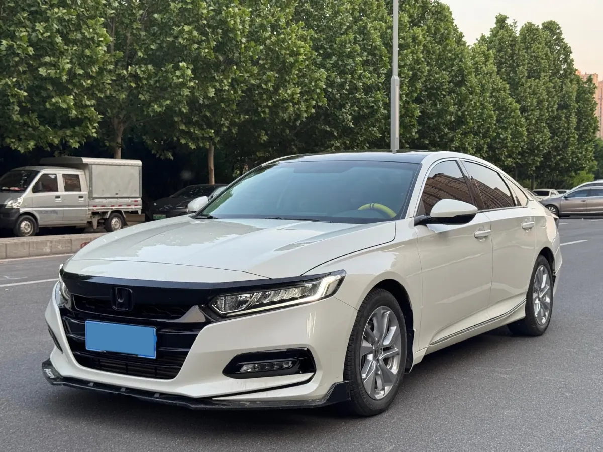 2018 Honda Accord 1.5T 194HP L4 CVT,autocango,china used car exporter,china ev exporter,chinese used car exporter,chinese used ev exporter