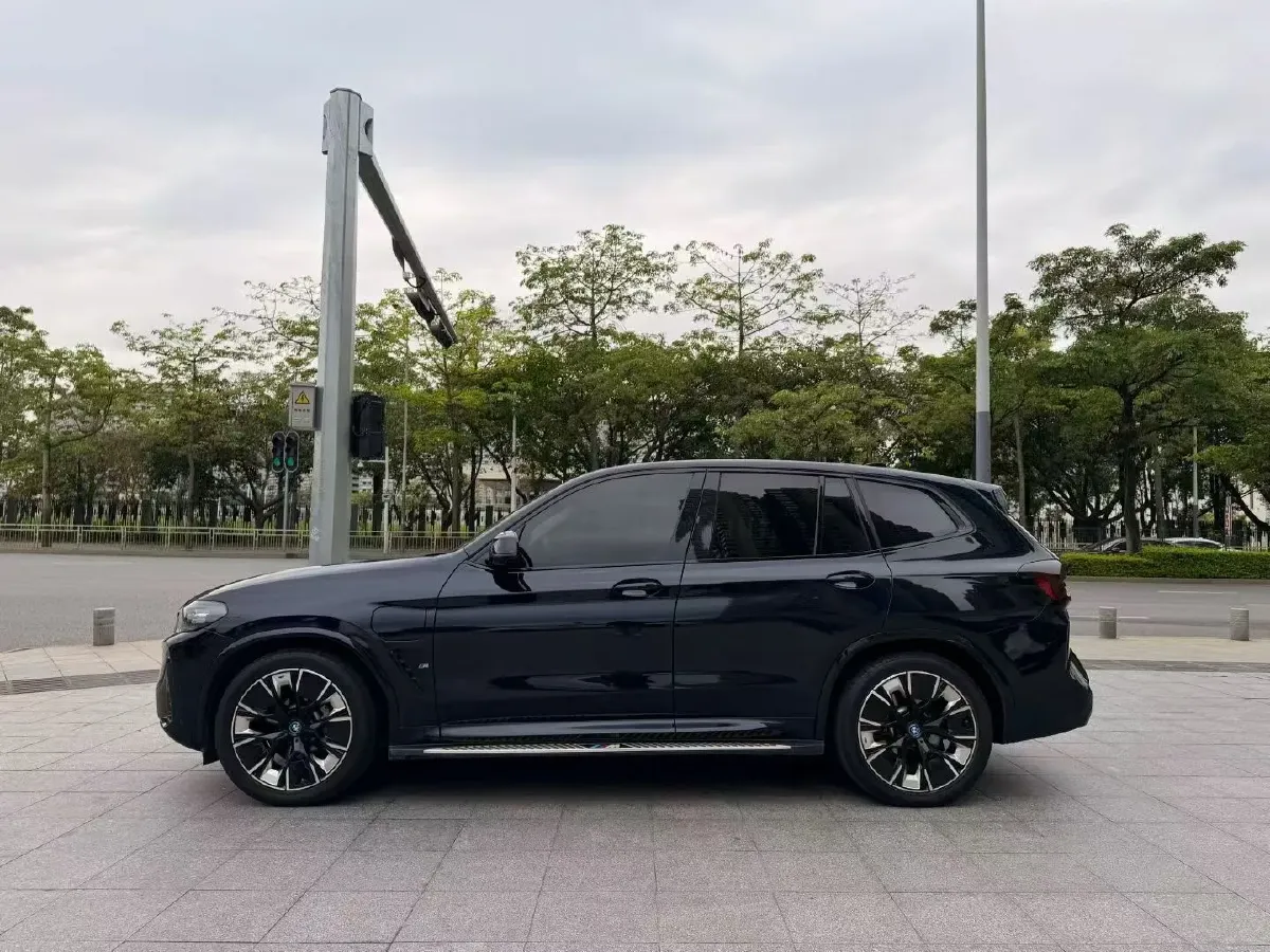 2024 BMW iX3 BEV 80KWH,autocango,china used car exporter,china ev exporter,chinese used car exporter,chinese used ev exporter