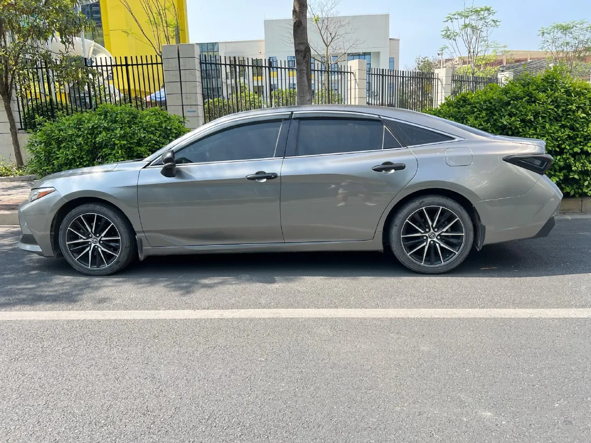 2019 Toyota Avalon 2.0L 178HP L4 CVT,autocango,china used car exporter,china ev exporter,chinese used car exporter,chinese used ev exporter
