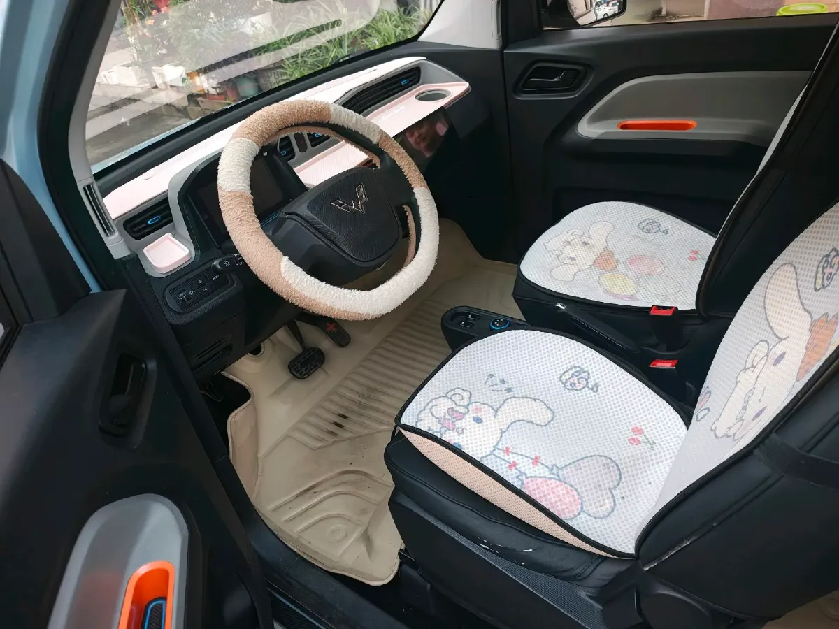2020 WuLing HongGuang MINI EV BEV 13.8KWH,autocango,china used car exporter,china ev exporter,chinese used car exporter,chinese used ev exporter