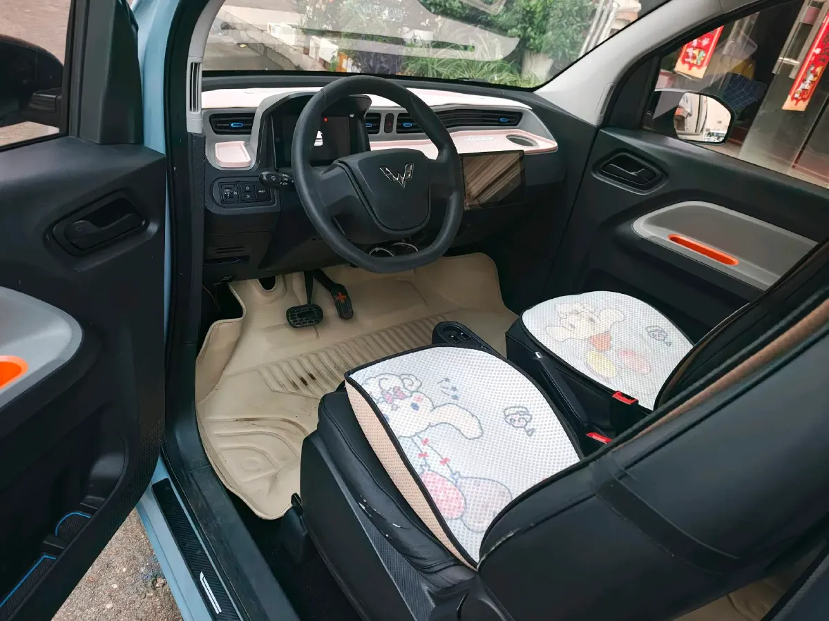 2020 WuLing HongGuang MINI EV BEV 13.8KWH,autocango,china used car exporter,china ev exporter,chinese used car exporter,chinese used ev exporter