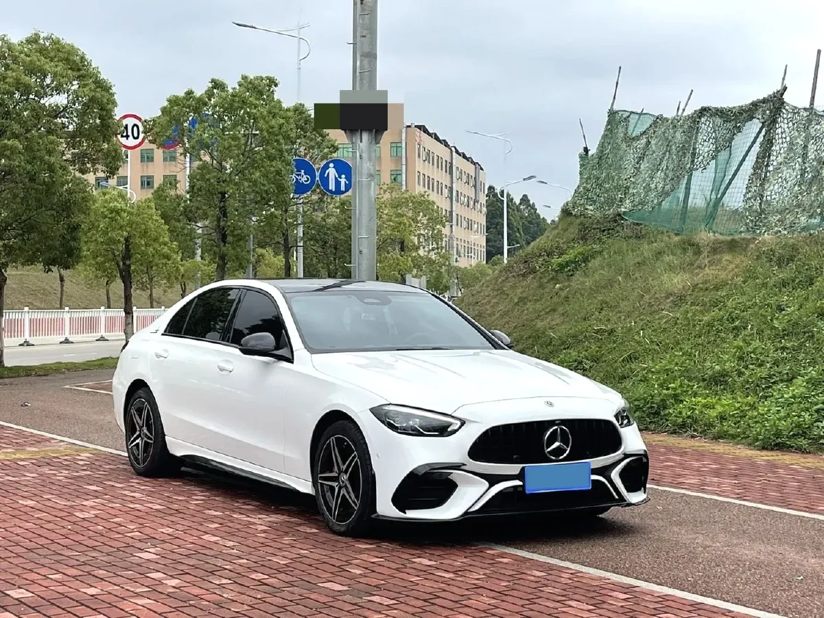 2024 Mercedes-Benz C Class 1.5T 204HP L4 9AT,autocango,china used car exporter,china ev exporter,chinese used car exporter,chinese used ev exporter