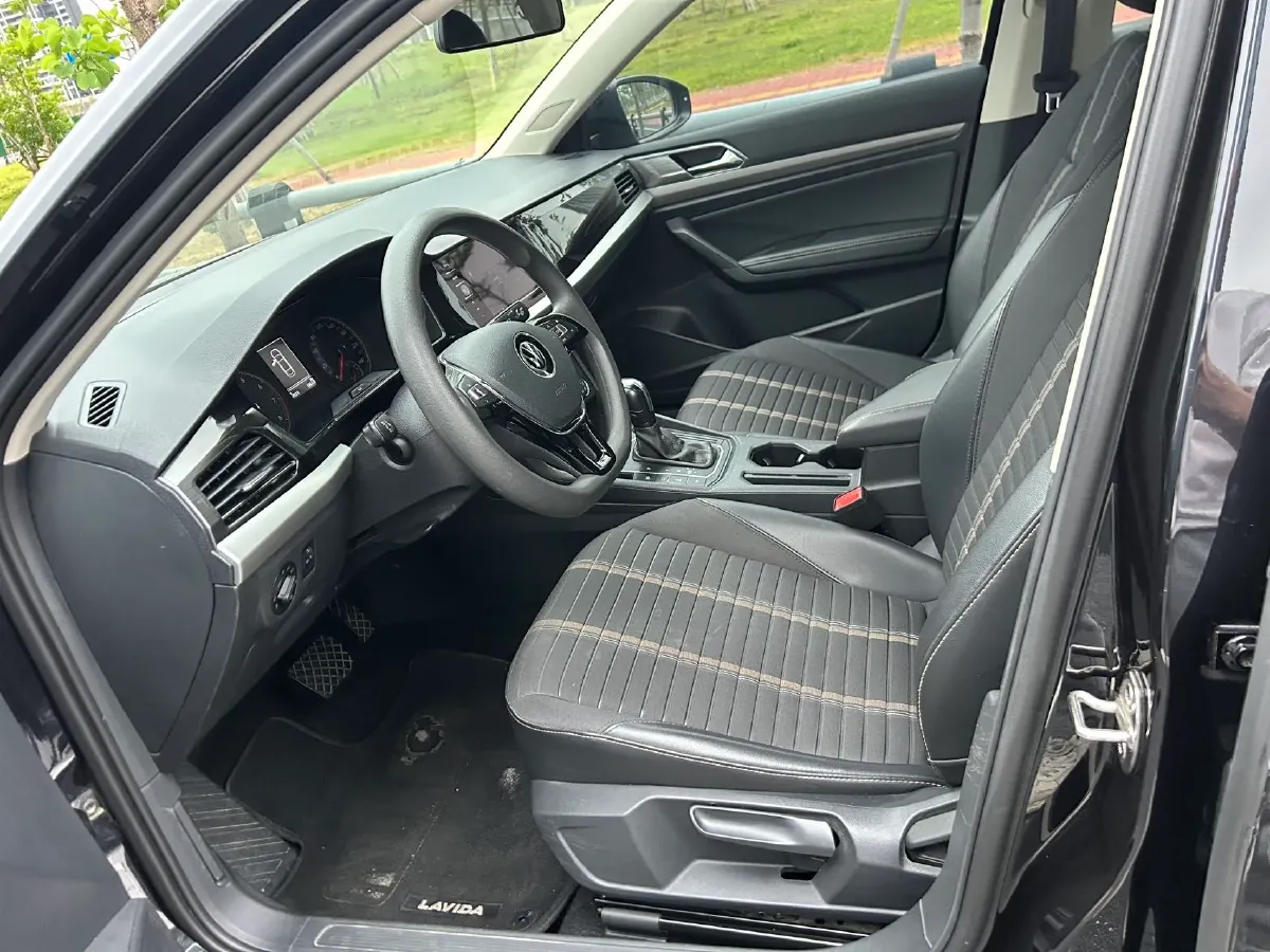 2021 Volkswagen Lavida 1.4T 150HP L4 7DCT,autocango,china used car exporter,china ev exporter,chinese used car exporter,chinese used ev exporter