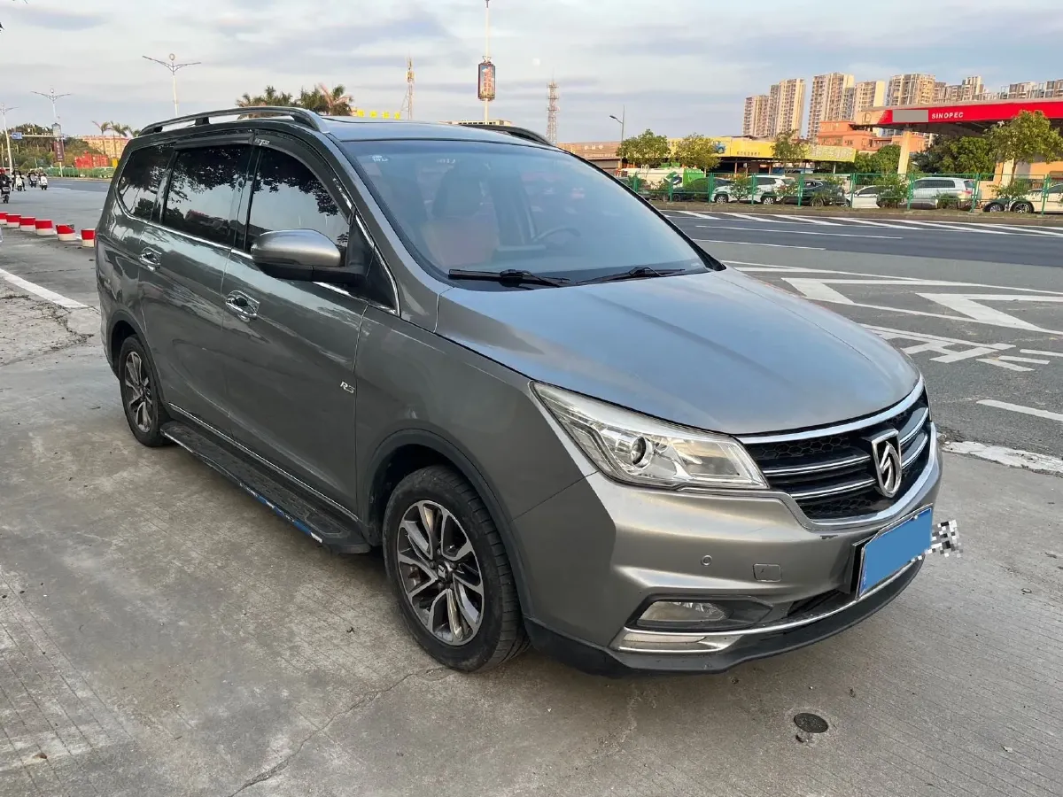 2017 BaoJun 730 1.5T 150HP L4 6MT,autocango,china used car exporter,china ev exporter,chinese used car exporter,chinese used ev exporter