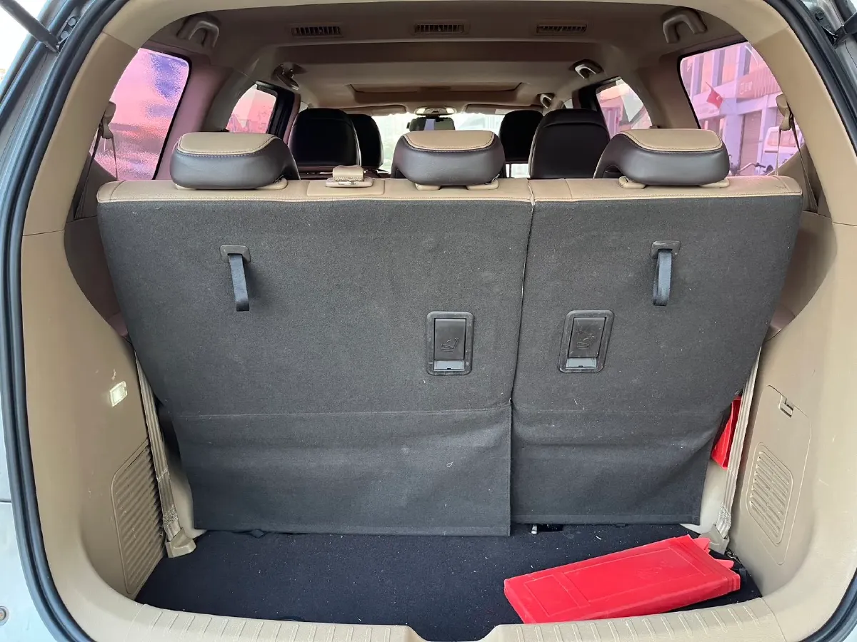 2017 BaoJun 730 1.5T 150HP L4 6MT,autocango,china used car exporter,china ev exporter,chinese used car exporter,chinese used ev exporter