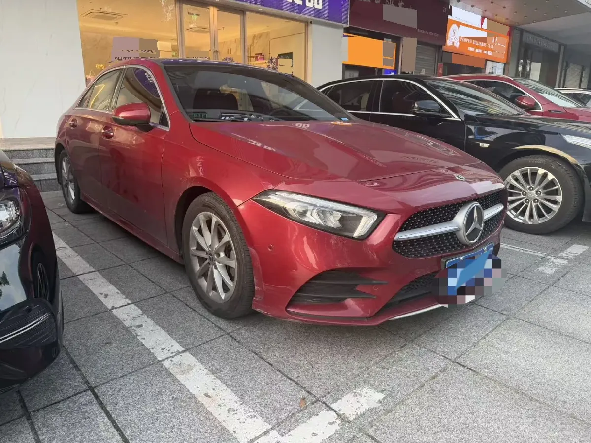 2021 Mercedes-Benz A Class 1.3T 163HP L4 7DCT,autocango,china used car exporter,china ev exporter,chinese used car exporter,chinese used ev exporter