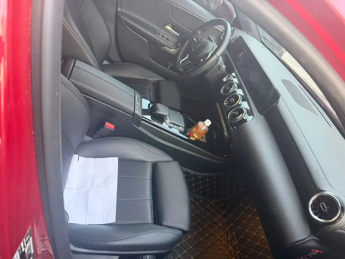 2021 Mercedes-Benz A Class 1.3T 163HP L4 7DCT,autocango,china used car exporter,china ev exporter,chinese used car exporter,chinese used ev exporter