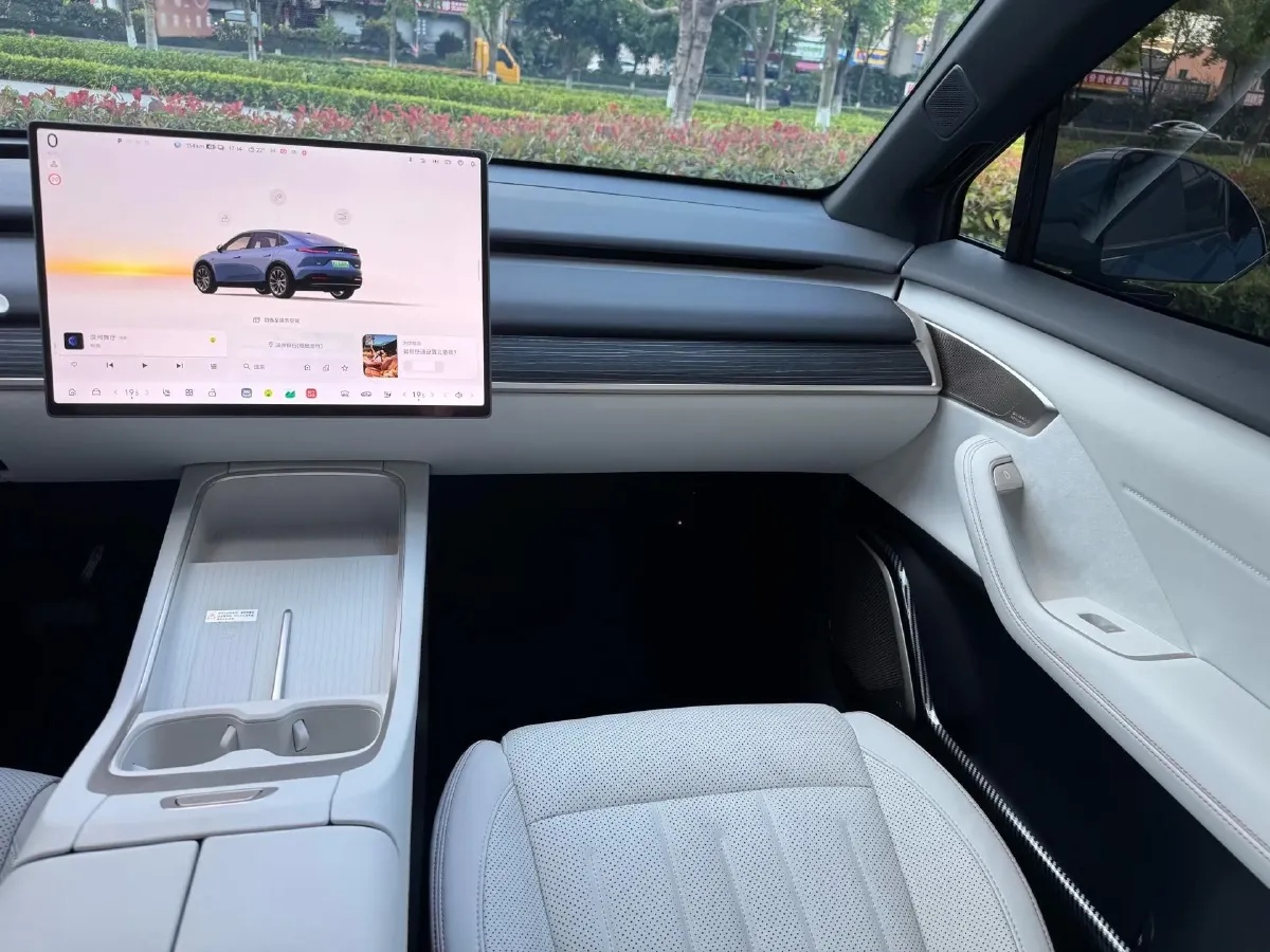 2024 ONVO L60 BEV 60KWH,autocango,china used car exporter,china ev exporter,chinese used car exporter,chinese used ev exporter