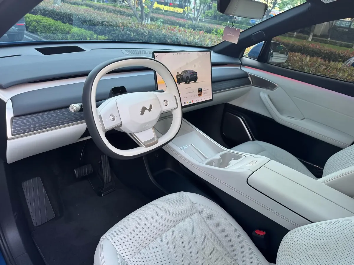 2024 ONVO L60 BEV 60KWH,autocango,china used car exporter,china ev exporter,chinese used car exporter,chinese used ev exporter
