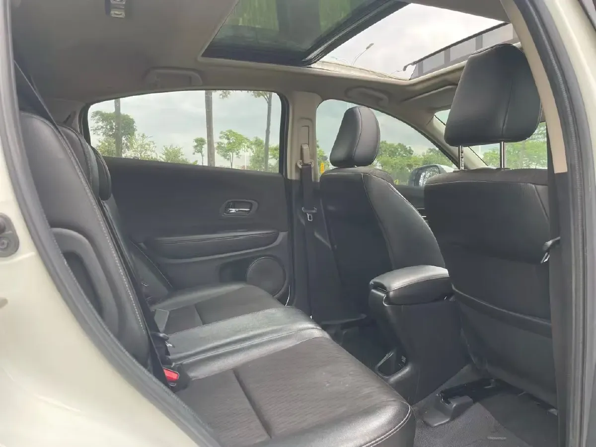 2022 Honda Vezel 1.5L 131HP L4 CVT,autocango,china used car exporter,china ev exporter,chinese used car exporter,chinese used ev exporter